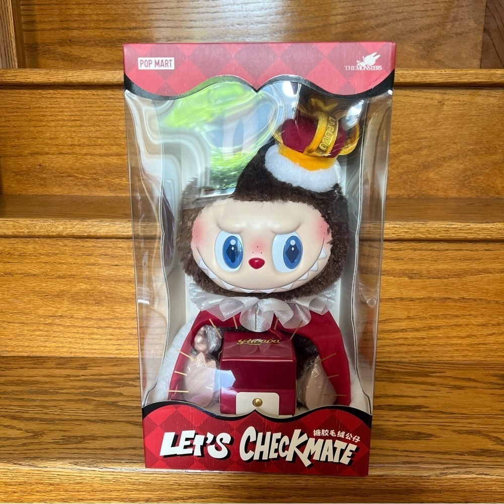 [NEW] POP MART Labubu Let's Checkmate King Vinyl Plush Doll Large